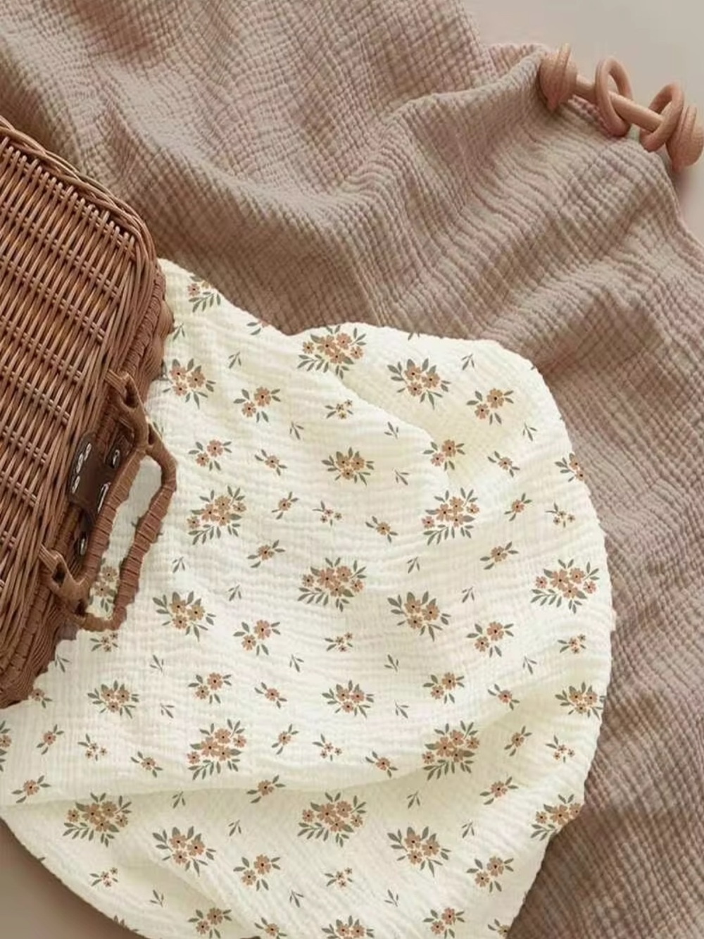 Set of 2 Muslin Baby bassinet or change table sheets - Floral Cream & Dusty Rose